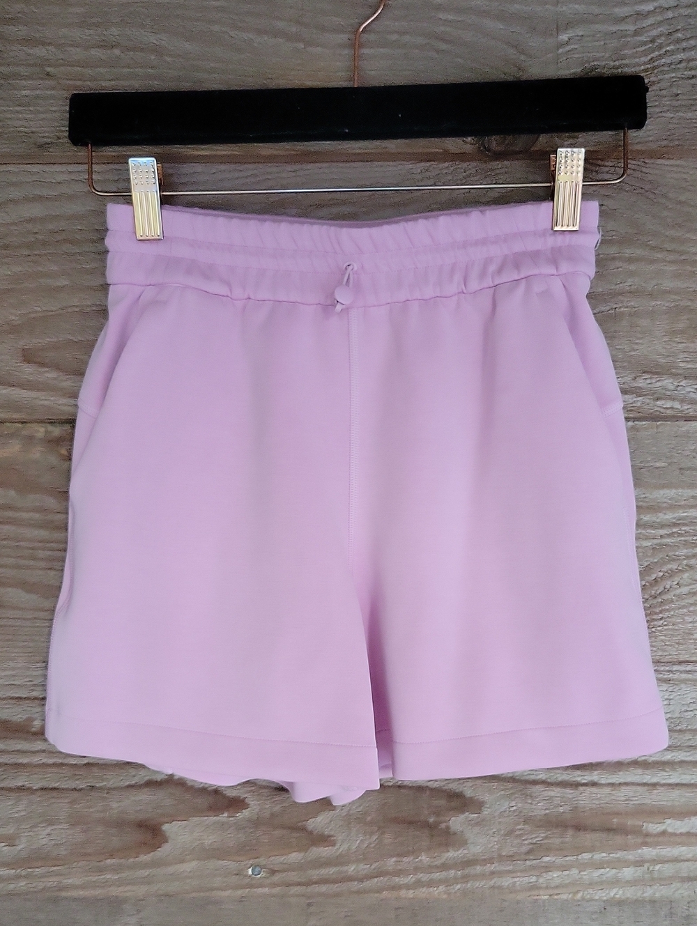 lululemon athletica Size 2 Pink Athletic Drawstring Shorts - Picture 1 of 6